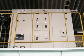 工場内配電盤取替工事